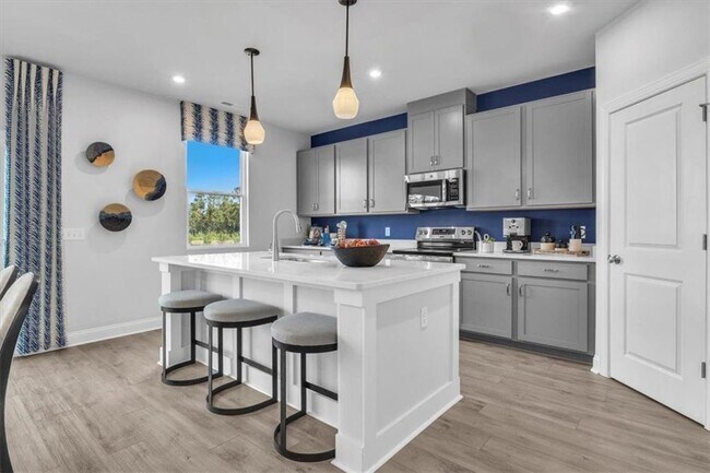 Foto del edificio - 75 Hickory Ln