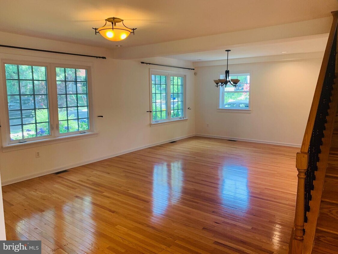 Foto principal - 4414 Highland Ave