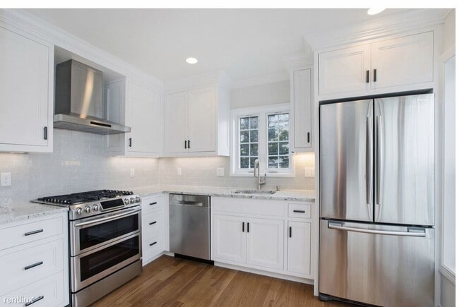 Building Photo - 3 br, 2.5 bath Townhome - 20 3rd St Unit 12