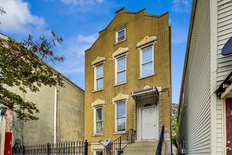 Foto principal - 1012 W Cullerton St