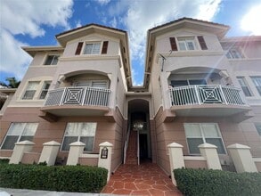 Building Photo - 8826 W Flagler St