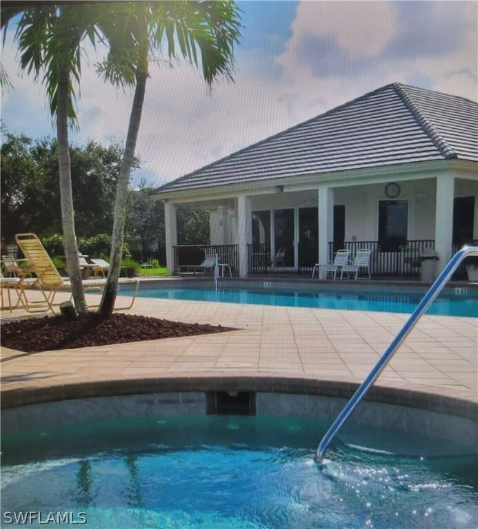 Building Photo - 2261 Somerset Ridge Dr