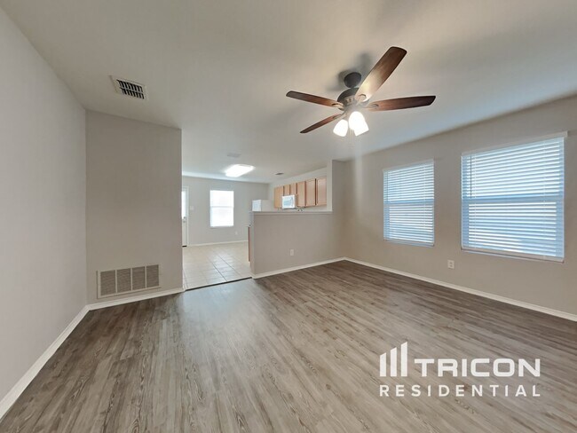 Building Photo - 1125 Mustang Ridge Fort Worth TX