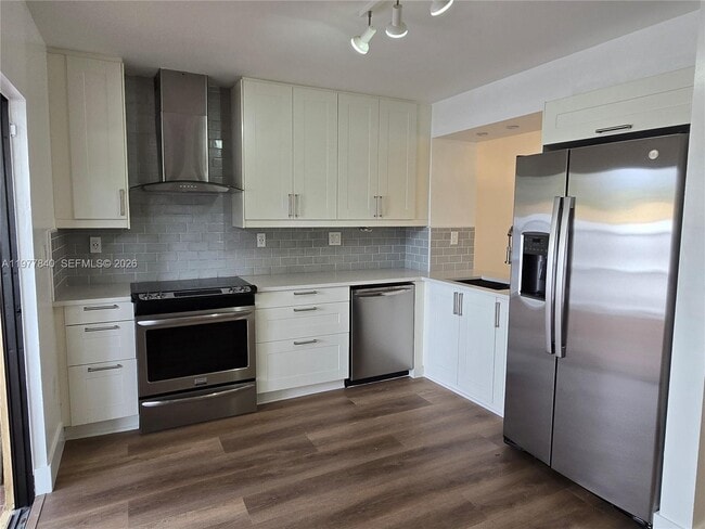 Building Photo - 7847 SW 102nd Ln