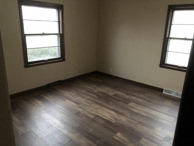 Foto del edificio - 32 Wilson Ave SW