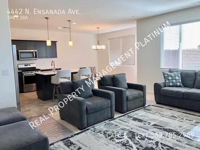 Foto del edificio - $2,050 West Fresno- Shaw & Hayes 3 Bed Hom...
