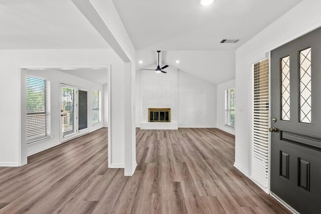 Building Photo - 6603 Whitemarsh Valley Walk
