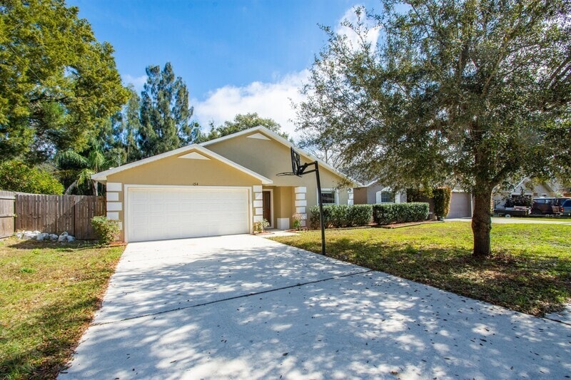 134 Stephen Ave, Oviedo, FL 32765 House Rental in Oviedo, FL