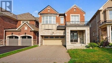 Building Photo - 170 Baber Cres