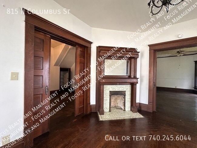 Building Photo - 815 N Columbus St