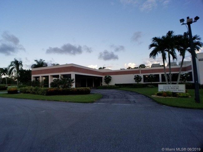 Building Photo - 4820 Lucerne Lakes Blvd W