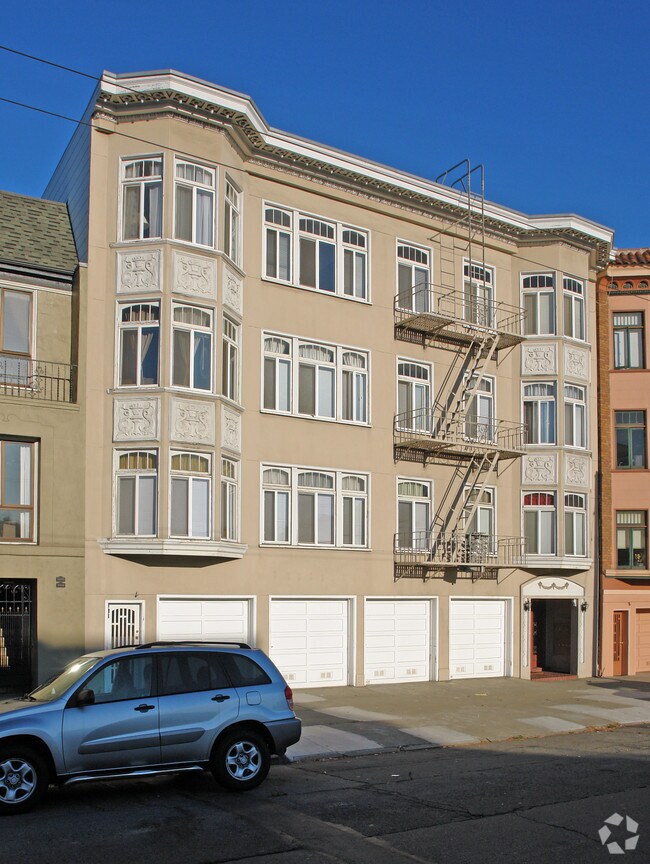 Building Photo - 3565 Fillmore St