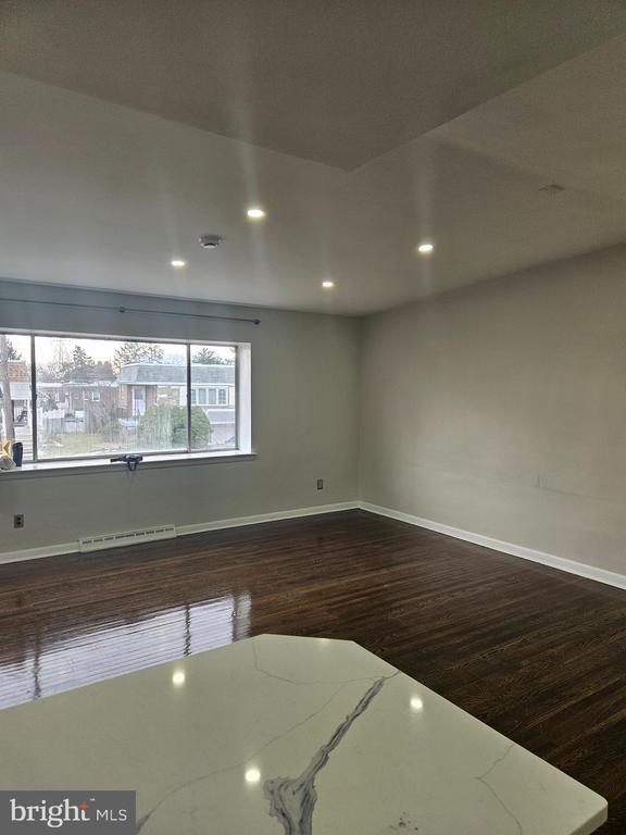 Foto del edificio - 7822 Anita Dr