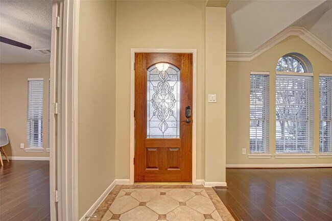 Building Photo - 4611 Summer Lakes