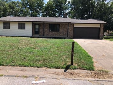 Building Photo - 123 E Osage St