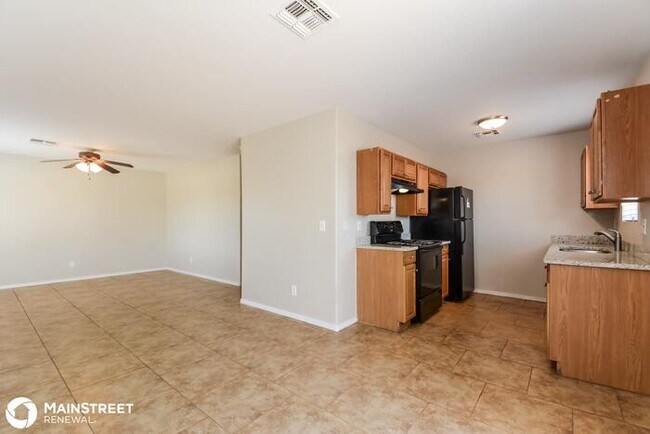 Building Photo - 4184 E Market St, Tucson, AZ 85706