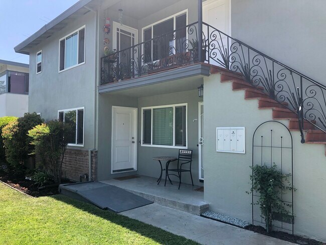 Quiet 4-plex unit - 373 Kuehnis Dr