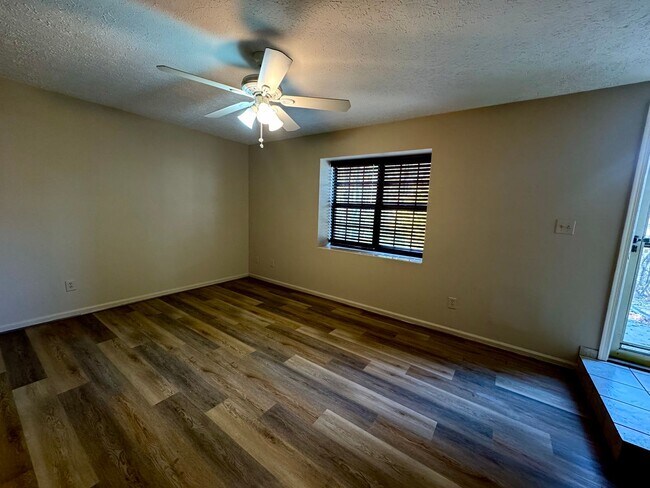 Foto del edificio - Campbell County Townhome