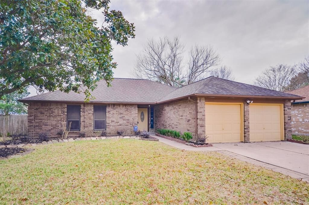 Primary Photo - 2923 Laurelridge Dr