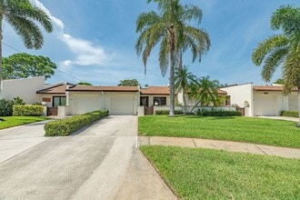 Building Photo - 440 Hawthorne Ct