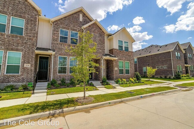 Foto del edificio - 2 br, 2 bath House - 5132 Heritage St