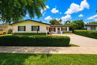 Building Photo - 5380 SW 92nd Ave