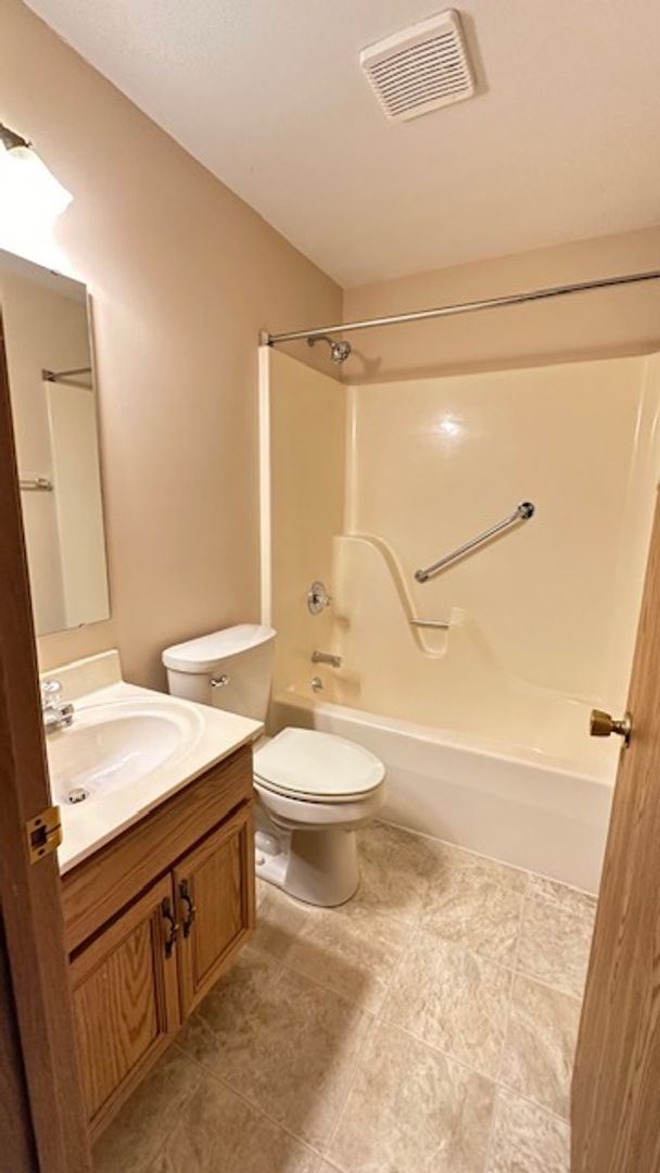 Building Photo - 2 br, 2 bath House - 428 Hill Street