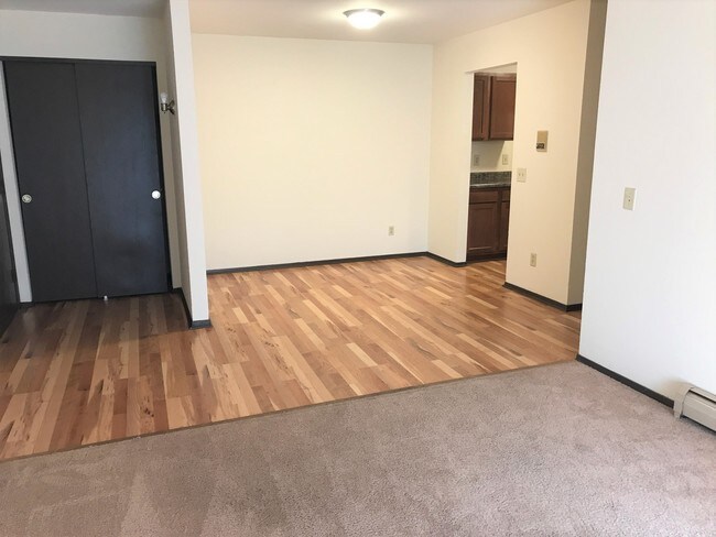 Foto del edificio - 2339 Chalet Gardens Rd
