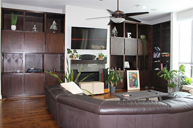 Foto del edificio - 1504 Hazel St