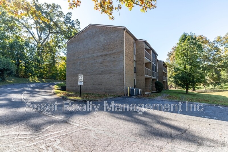 Foto principal - 407 Canberra Dr