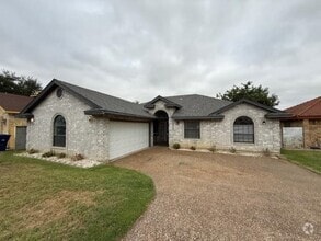 Building Photo - 8922 Lady Di Loop
