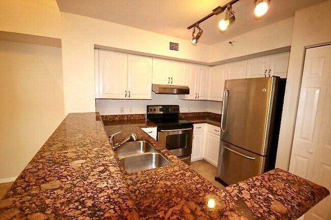 Building Photo - 145 Yacht Club Way