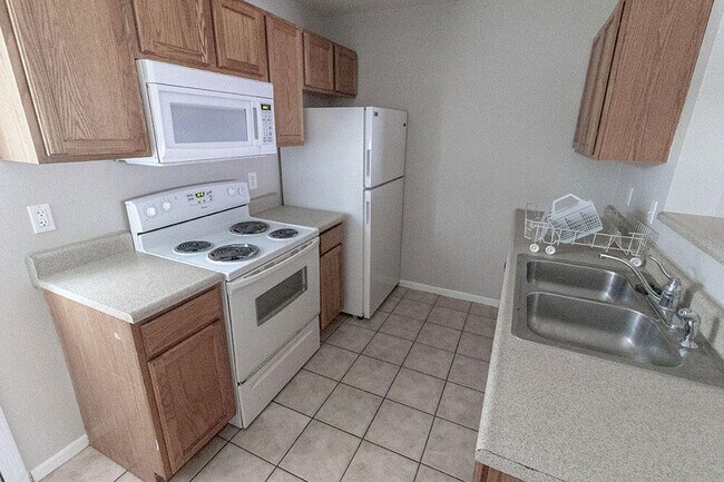 Building Photo - 5812 Canaveral Dr