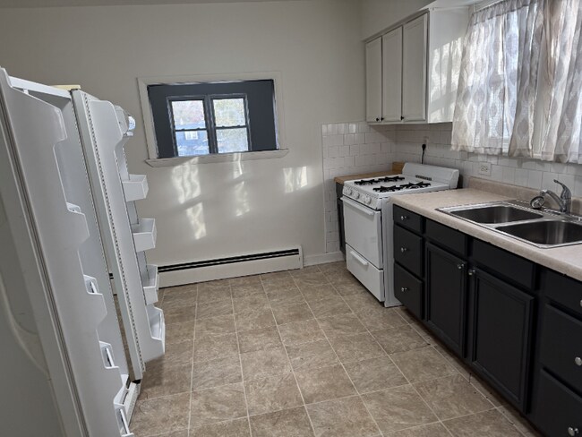 Foto del edificio - 7012 Kennedy Ave