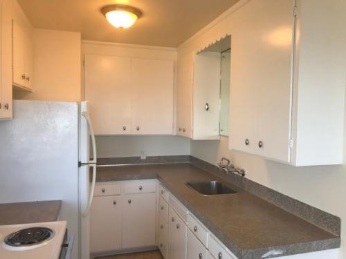 Building Photo - 2 bedroom in Seattle WA 98116