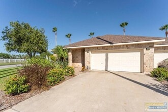 Building Photo - 1 Torrey Pines Dr