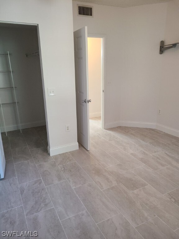 Foto del edificio - 1210 Reserve Way