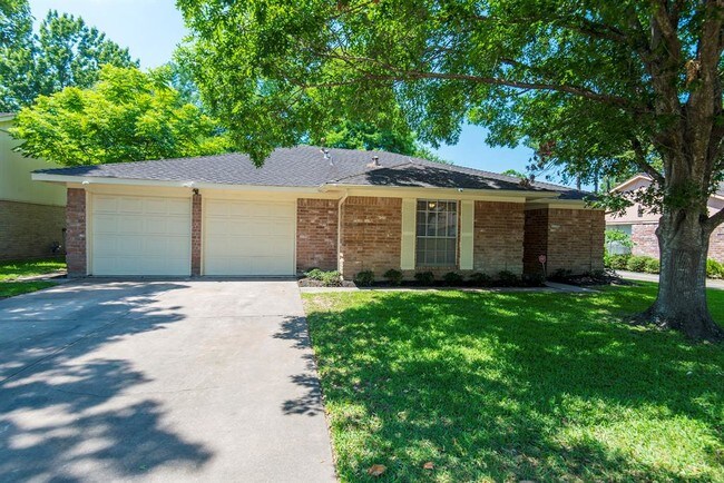 Building Photo - 22410 Smokey Hill Dr