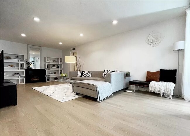 Foto del edificio - 4637 Willis Ave