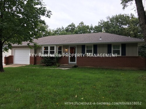 Primary Photo - 5137 Goodman - Cute!