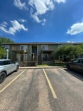 Building Photo - 1500 Lake Shore Dr