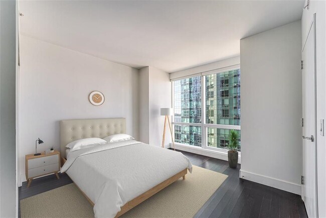 Foto del edificio - 77 Hudson St