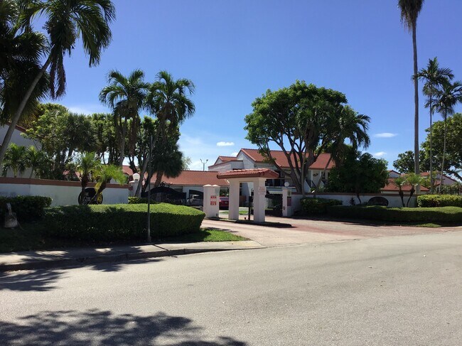 Building Photo - 15328 SW 77th Ln