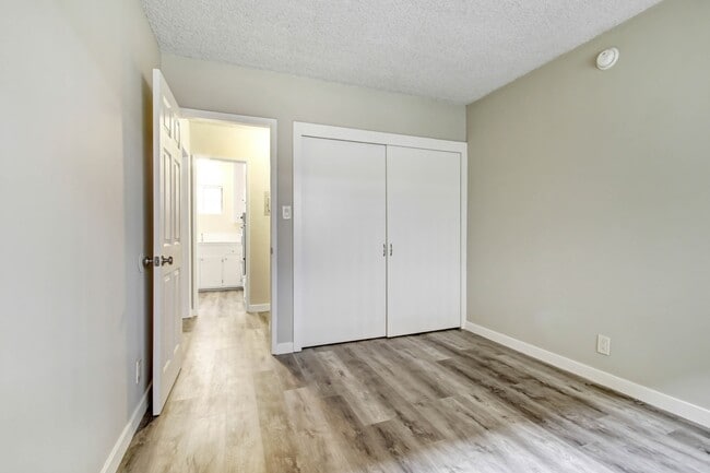Foto del edificio - 4733 Orion Ave