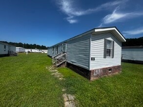 Building Photo - 417 Starlit Dr