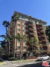 Building Photo - 700 S Ardmore Ave