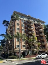 Building Photo - 700 S Ardmore Ave