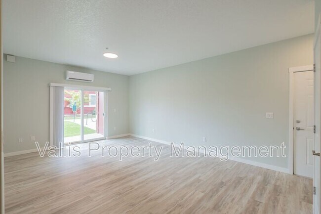 Foto del edificio - 13001 S Crompton Lane