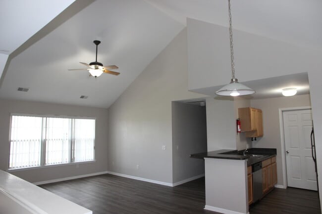 Building Photo - 791 Addington Ln