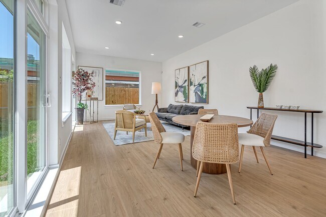 Foto del edificio - 6809 Conley St